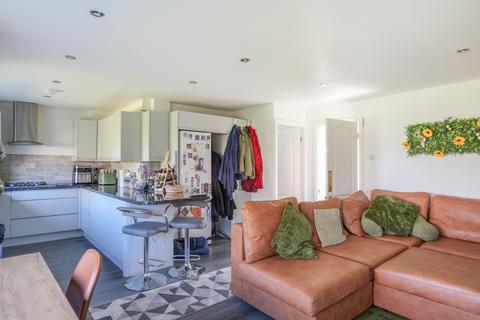 2 bedroom flat for sale, Chadwell Springs, Bingley BD16