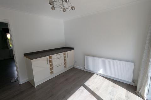 3 bedroom semi-detached house to rent, Forge Rise, Uckfield TN22