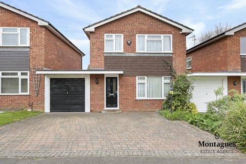 3 bedroom detached house for sale, Elm Gardens, North Weald, CM16