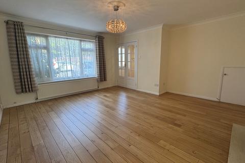 3 bedroom detached house for sale, Elm Gardens, North Weald, CM16