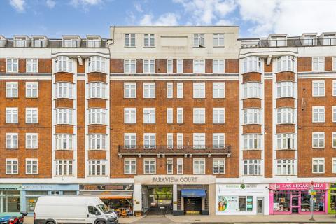 Fulham High Street, London SW6