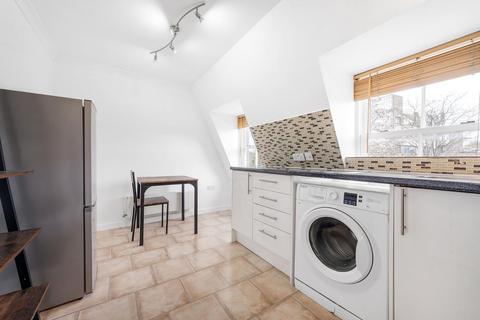 2 bedroom flat for sale, George Mews, London SW9