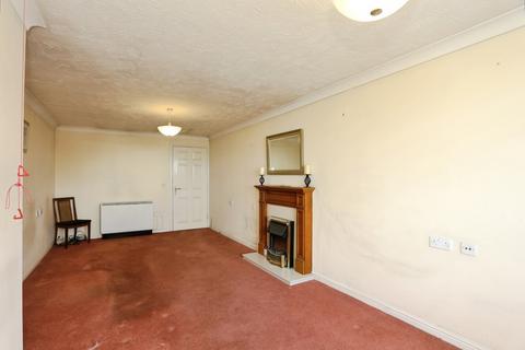 1 bedroom flat for sale, Culverley Road, London, SE6