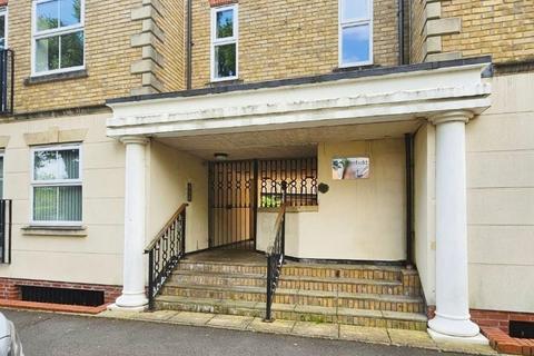 2 bedroom apartment to rent, Copperfield Court, Dickens Heath Road, Shirley