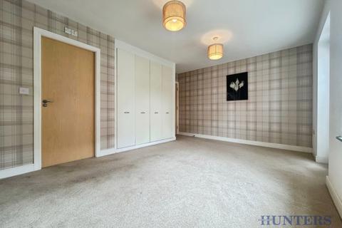2 bedroom apartment to rent, Copperfield Court, Dickens Heath Road, Shirley