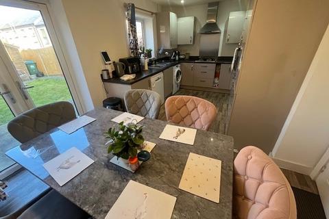 3 bedroom townhouse to rent, Mansfield Park Street, Southampton, SO18