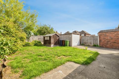 3 bedroom detached bungalow for sale, Broadway, Lincoln
