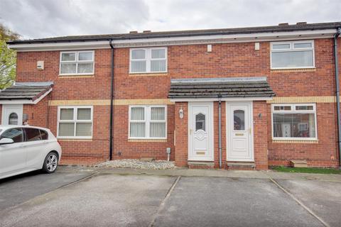 3 bedroom house for sale, Swallowfield Drive, Hull