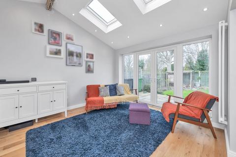 3 bedroom semi-detached house for sale, Medcalfe Way, Royston SG8