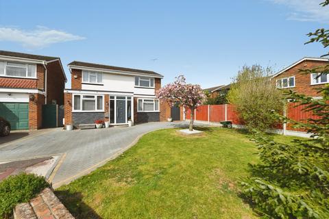 3 bedroom detached house for sale, Barnstaple Road, Thorpe Bay, Essex, SS1