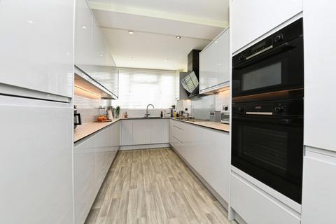 3 bedroom detached house for sale, Barnstaple Road, Thorpe Bay, Essex, SS1