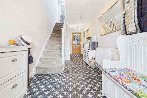 3 bedroom detached house for sale, Queensgate, Bridlington