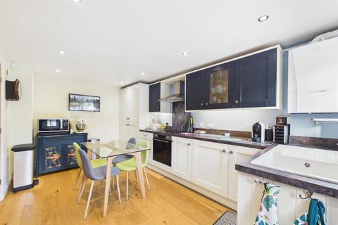 3 bedroom detached house for sale, Queensgate, Bridlington