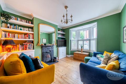3 bedroom semi-detached house for sale, Chestnut Road, Guildford, Surrey, GU1