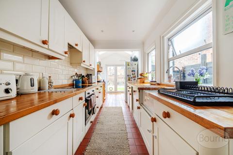 3 bedroom semi-detached house for sale, Chestnut Road, Guildford, Surrey, GU1