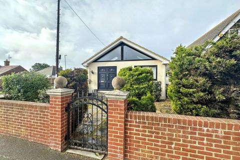 4 bedroom detached bungalow for sale, Arundel Road, Peacehaven, BN10 8HH