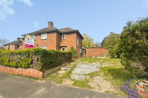 Semi-detached house - Brereton Close, Norwich