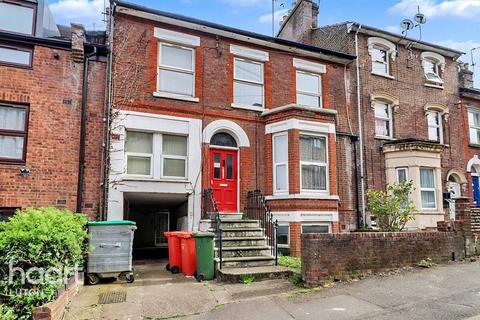 2 bedroom flat for sale, Rothesay Road, Luton
