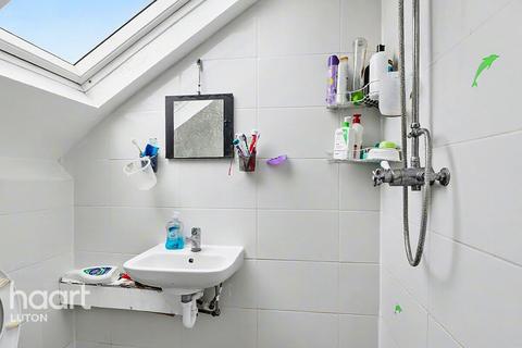 2 bedroom flat for sale, Rothesay Road, Luton