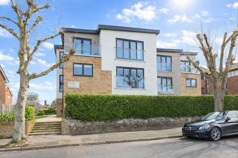 2 bedroom flat for sale, Beach Avenue, Birchington, Kent, CT7