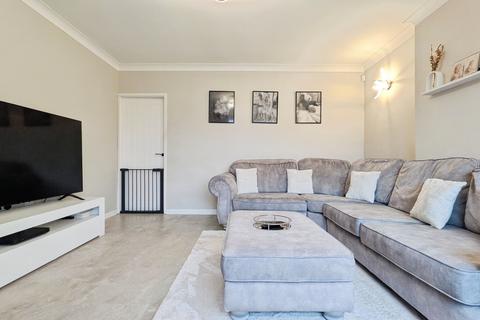 3 bedroom semi-detached house for sale, Hollymount Drive, Oldham, OL4