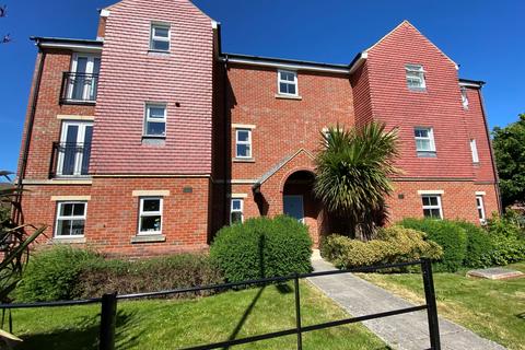 2 bed flat/apartment for rent in Queen Elizabeth Drive, Swindon SN25