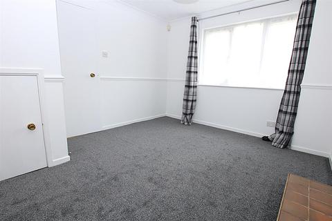 1 bedroom terraced house for sale, Tiptoe Close, Cherry Lodge