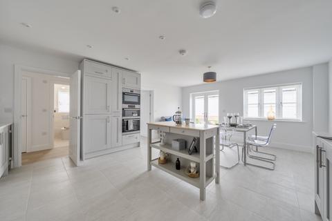 4 bedroom semi-detached house for sale, Gold Lane, Hoe Lane, North Baddesley, Hampshire, SO52