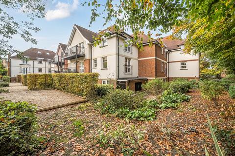 2 bedroom retirement property for sale, Wiltshire Road, Wokingham, Berkshire