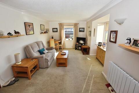 1 bedroom flat for sale, Hometeign House, Salisbury Road, Newton Abbot, Devon.