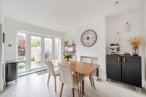 2 bedroom semi-detached house for sale, Josephs Road, Guildford, GU1