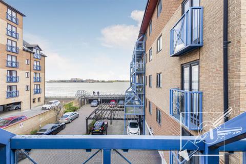 1 bedroom flat for sale, West Street, Gravesend, Kent
