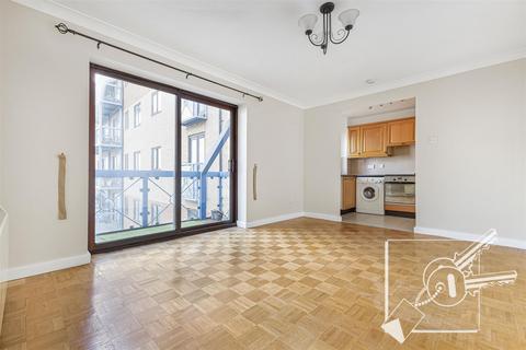 1 bedroom flat for sale, West Street, Gravesend, Kent