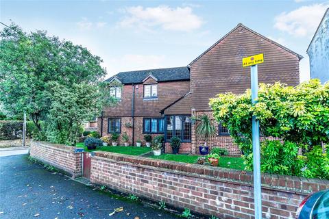 5 bedroom link detached house for sale, Claremont Road, Hextable, Kent, BR8