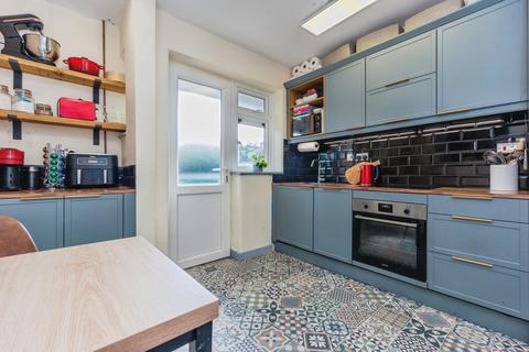 2 bedroom flat for sale, Edward Charlton Road, Firswood, Manchester, M16