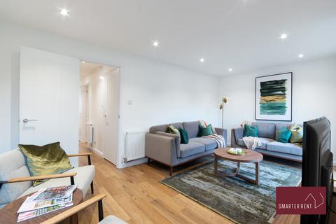 3 bedroom terraced house to rent, Meyrick Close, Knaphill GU21