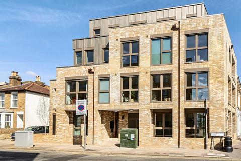 2 bedroom flat for sale, Palmerston Road, Wimbledon, London, SW19