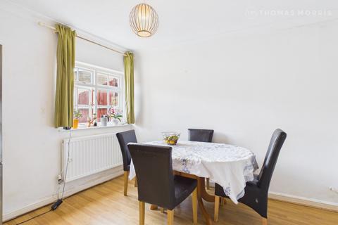 3 bedroom end of terrace house for sale, The Quadrant, Cambridgeshire PE27
