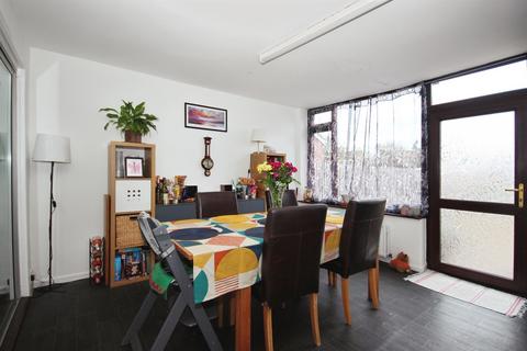 4 bedroom semi-detached house for sale, Landor Road, Whitnash, Leamington Spa