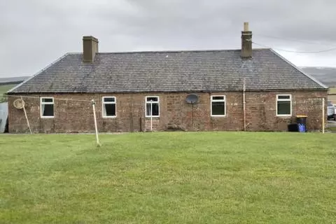 2 bedroom semi-detached bungalow for sale