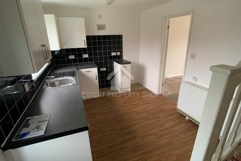 2 bedroom semi-detached house for sale, Kenilworth Close, Worksop
