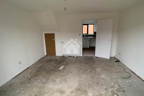 2 bedroom semi-detached house for sale, Kenilworth Close, Worksop