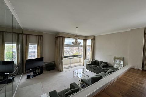 3 bedroom house for sale, The Water Gardens, London