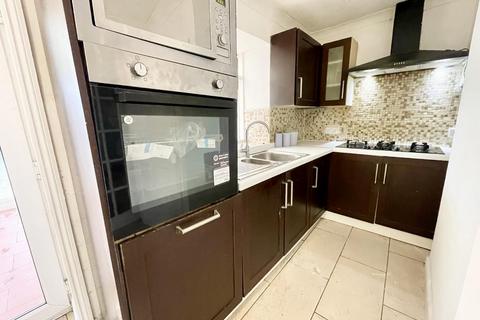 4 bedroom semi-detached house for sale, Burrow Road, Chigwell IG7