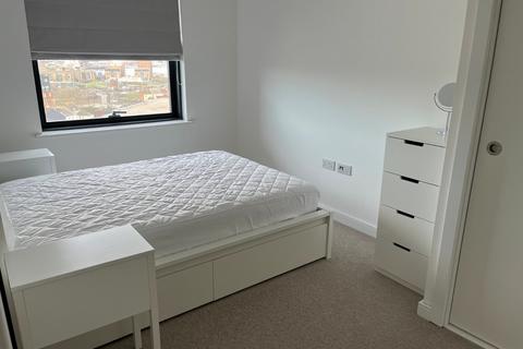 2 bedroom flat to rent, Ocean Way, Hampshire SO14