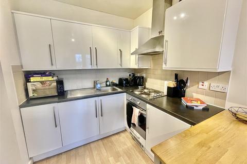 1 bedroom apartment for sale, Mimms Hall Road, Potters Bar EN6
