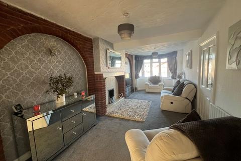 3 bedroom semi-detached house for sale, 86 Oldbury Road, West Bromwich, B70 9DZ