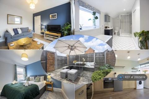 6 bedroom terraced house to rent, Bristol Road, Gloucester, GL1