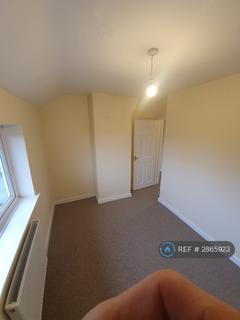 4 bedroom semi-detached house to rent, Norwich Road, Pulham St. Mary, Diss, IP21
