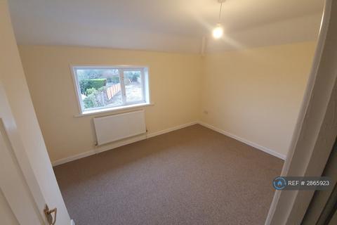 4 bedroom semi-detached house to rent, Norwich Road, Pulham St. Mary, Diss, IP21